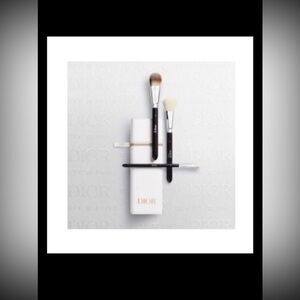 Dior Makeup Brush Set No 11 Eye No 16 Blush No 21 Foundation + Box S E A L E D !